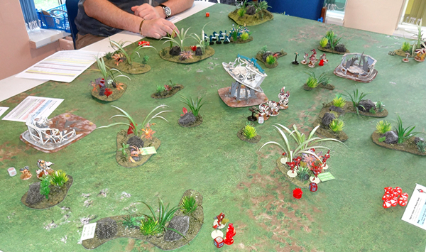 Ghar and Algoryn fight it out (Shamasai Simulations)